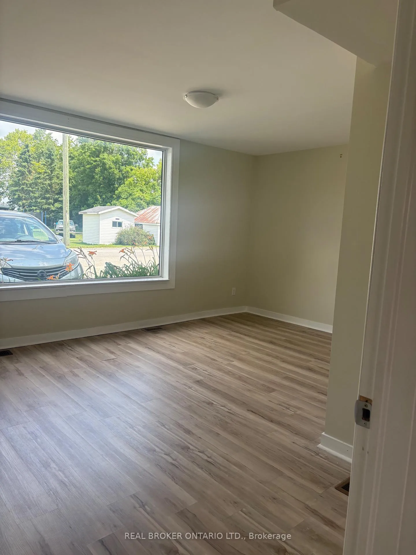 Photo 8 of Unit 6, 633785 63 Road, Grey Highlands — HOMEH