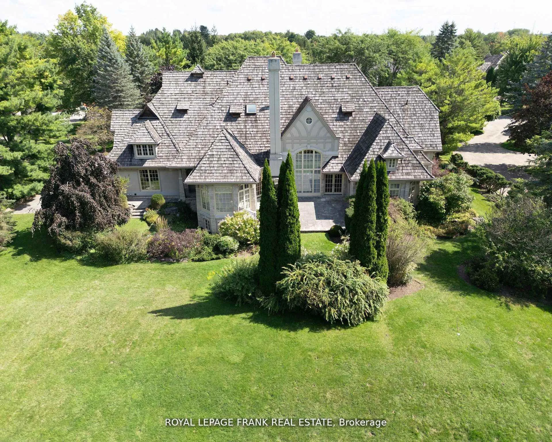 Photo 3 of 42 Buggey Lane, Ajax, Northeast Ajax — HOMEH