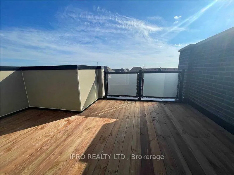 Photo 5 of Unit 105, 1034 Reflection Place, Pickering, Rural Pickering — HOMEH
