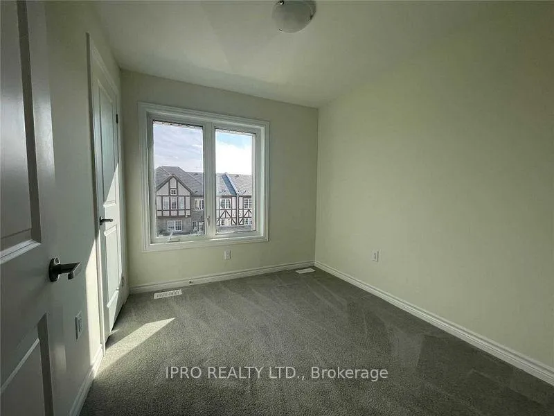 Photo 9 of Unit 105, 1034 Reflection Place, Pickering, Rural Pickering — HOMEH