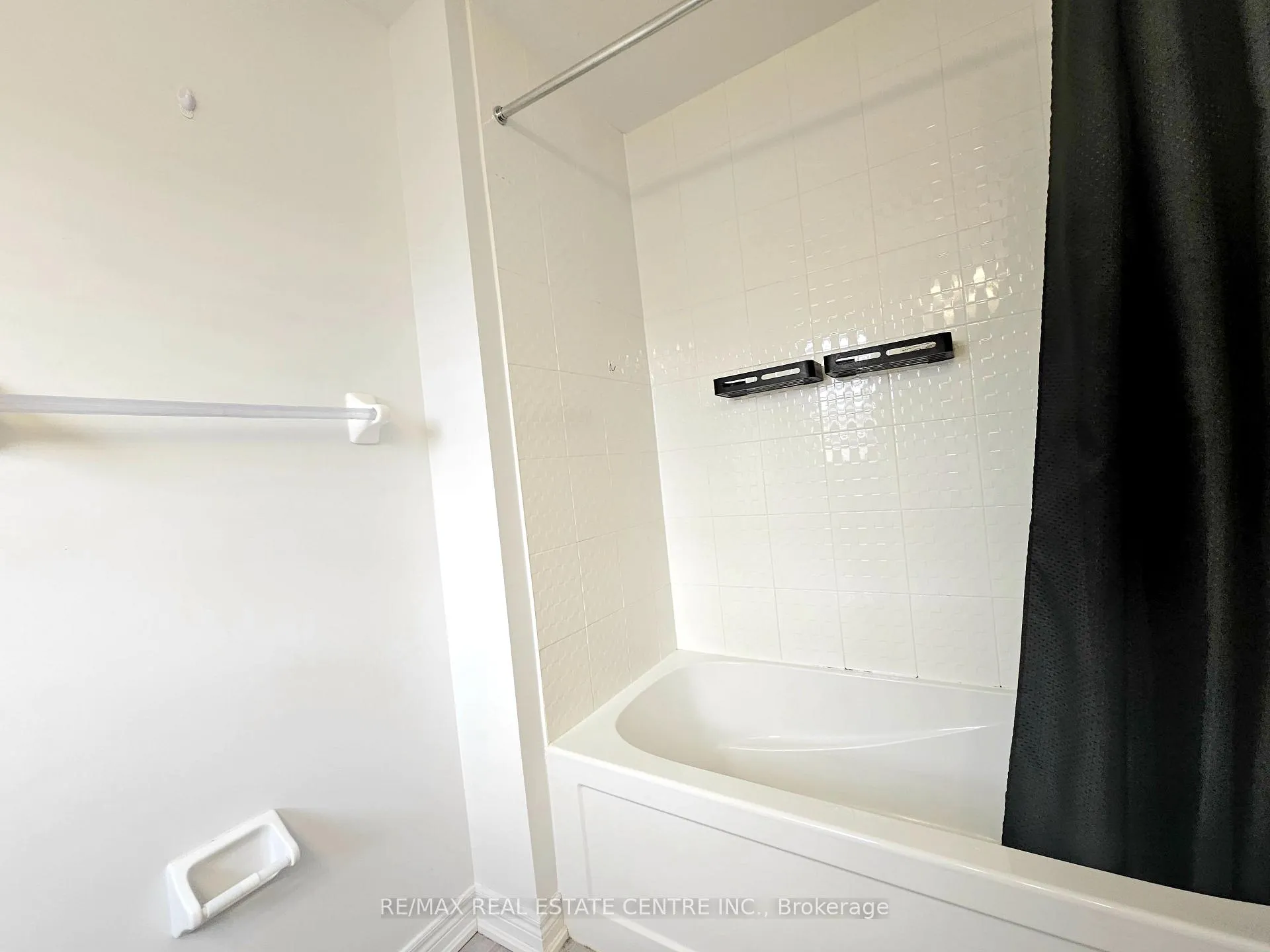 Photo 16 of 98 Hibiscus Lane, Hamilton, Vincent — HOMEH