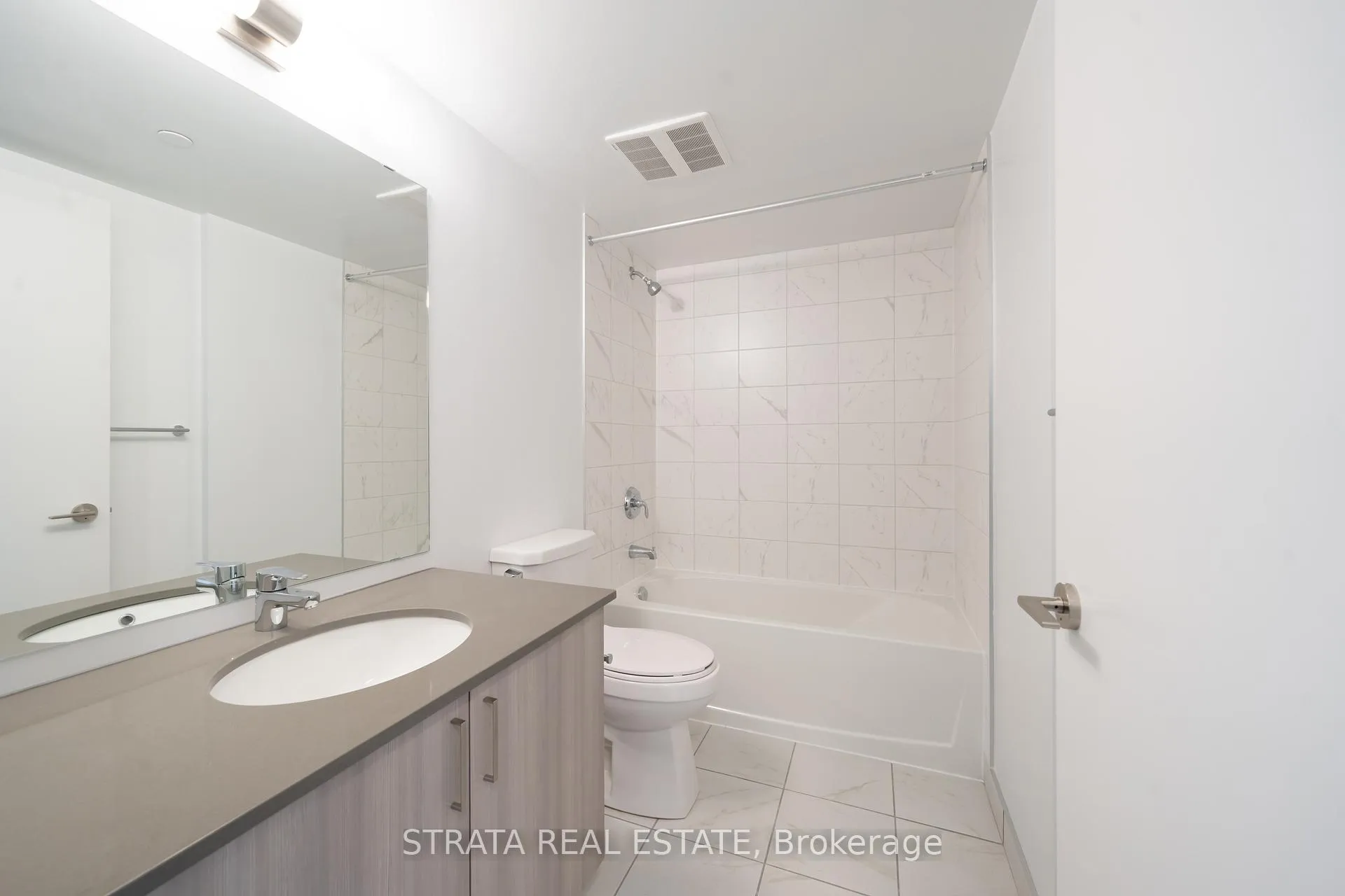Photo 6 of Unit 502, 1435 Celebration Drive, Pickering, Bay Ridges — HOMEH