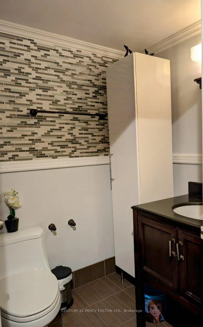 Photo 8 of Unit 209, 180 Markham Road, Scarborough, Scarborough Village — HOMEH