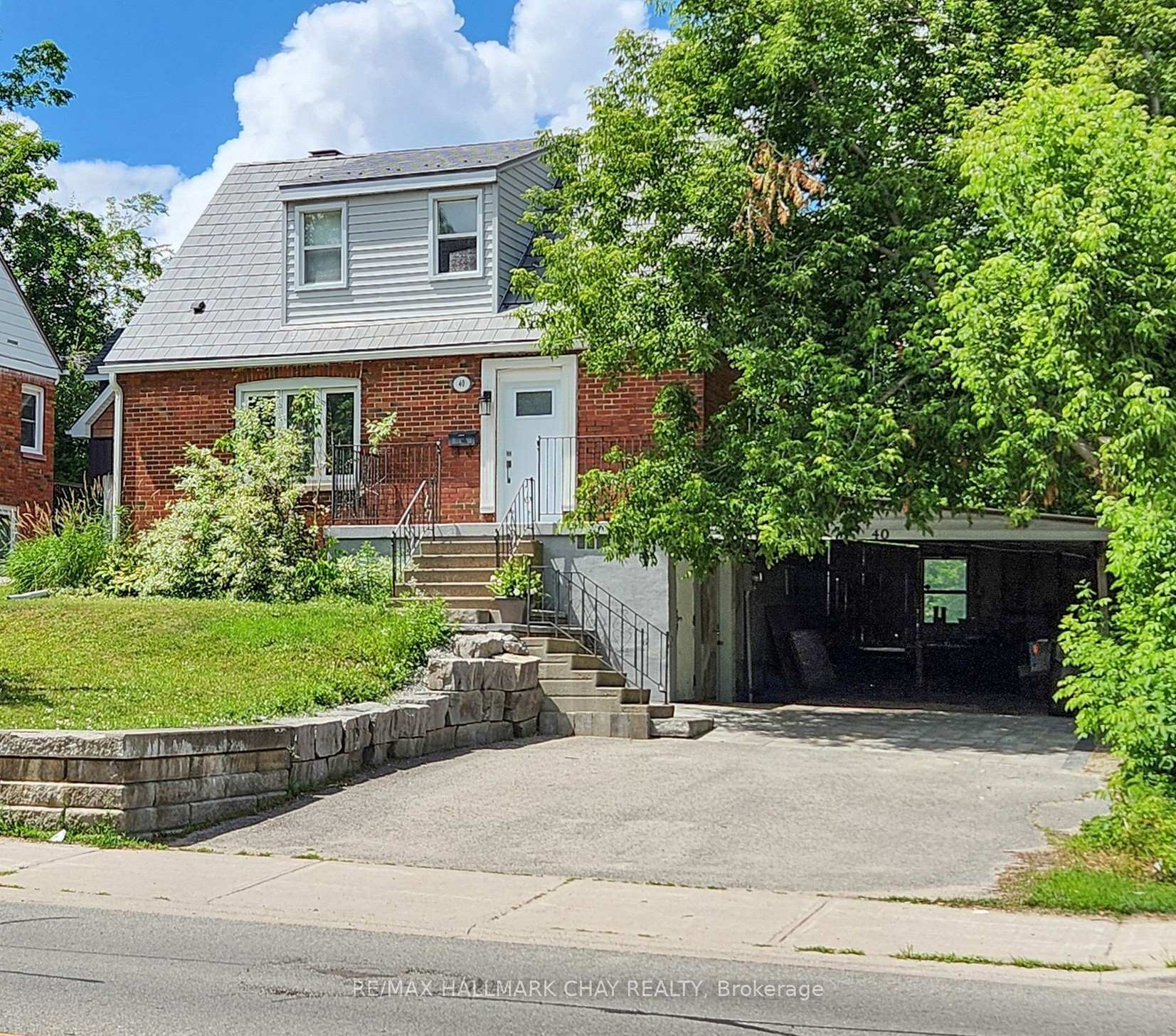 Photo 3 of 40 Wellington Street E, Barrie, Wellington — HOMEH