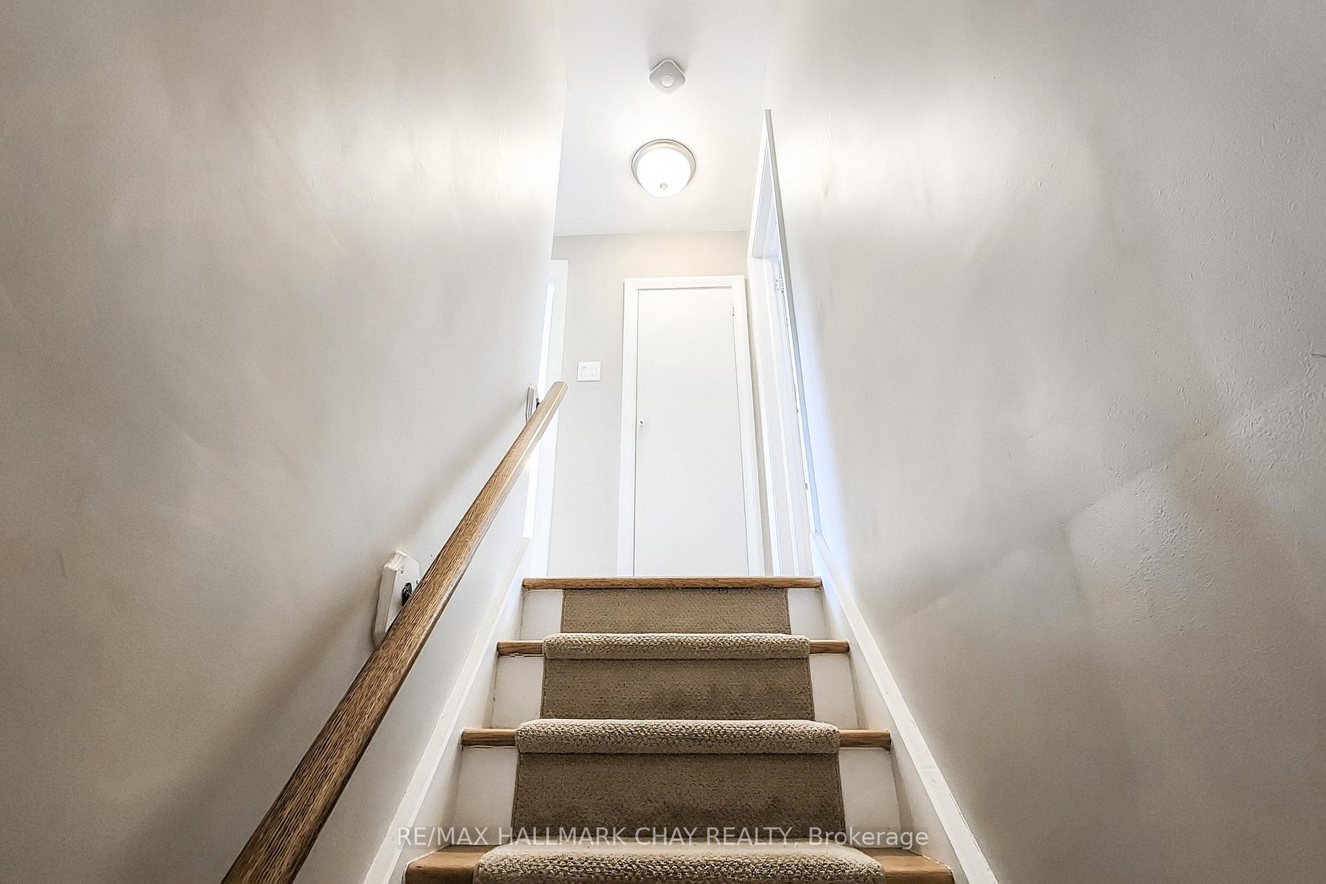 Photo 21 of 40 Wellington Street E, Barrie, Wellington — HOMEH