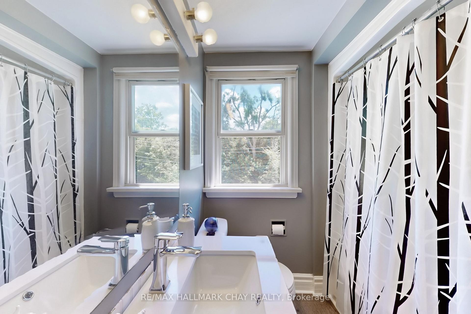 Photo 30 of 40 Wellington Street E, Barrie, Wellington — HOMEH
