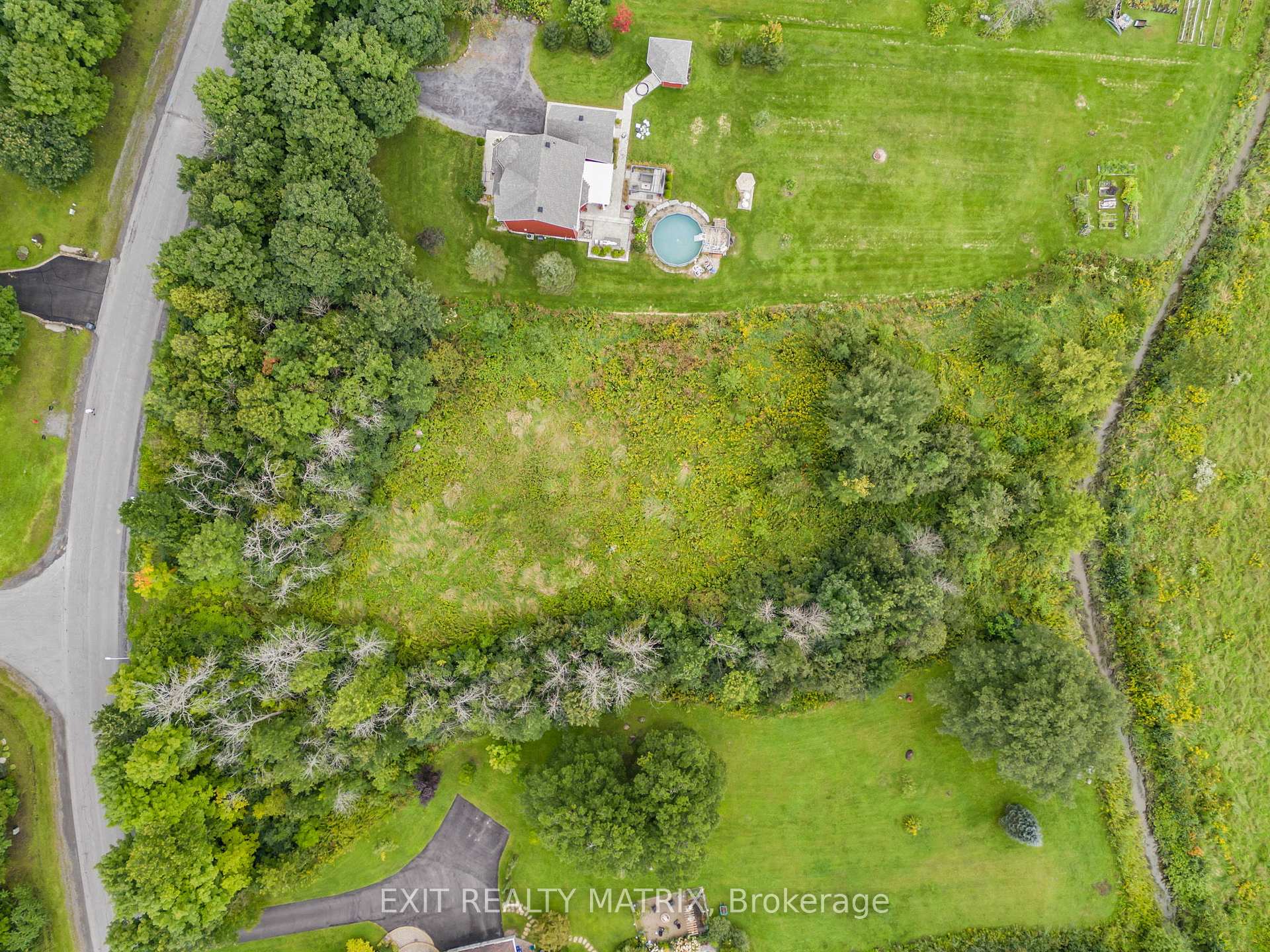 Photo 4 of 397 Lecours Street, Champlain, Champlain Twp — HOMEH