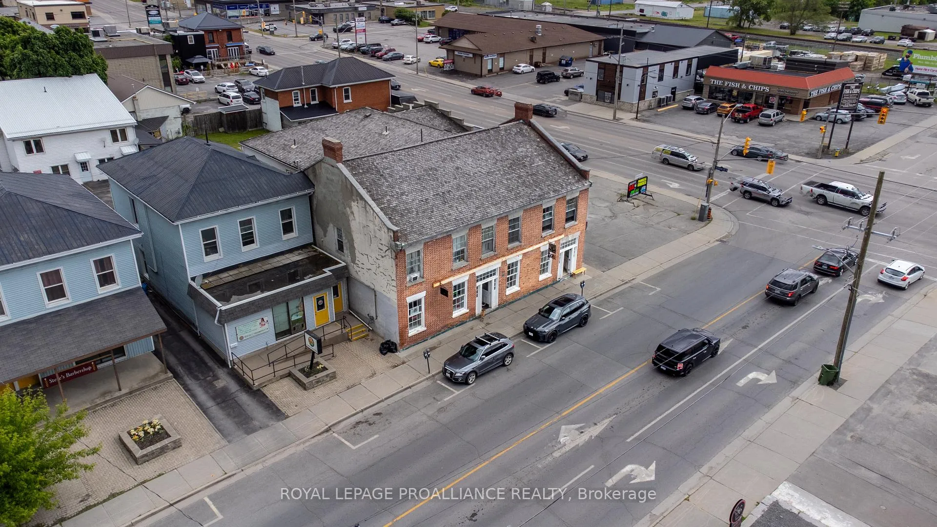 Photo 11 of Unit 4, 145 Pinnacle Street, Belleville, Thurlow Ward — HOMEH