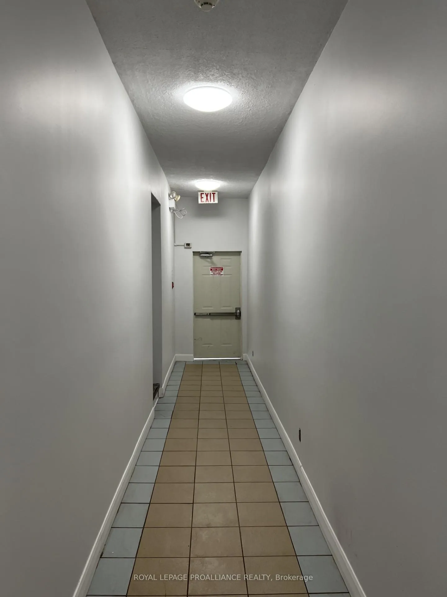 Photo 25 of Unit 4, 145 Pinnacle Street, Belleville, Thurlow Ward — HOMEH