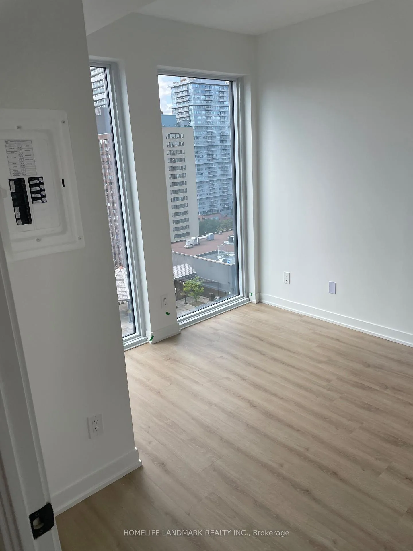 Photo 8 of Unit 2005, 319 Jarvis Street, Toronto, Church-Yonge Corridor — HOMEH