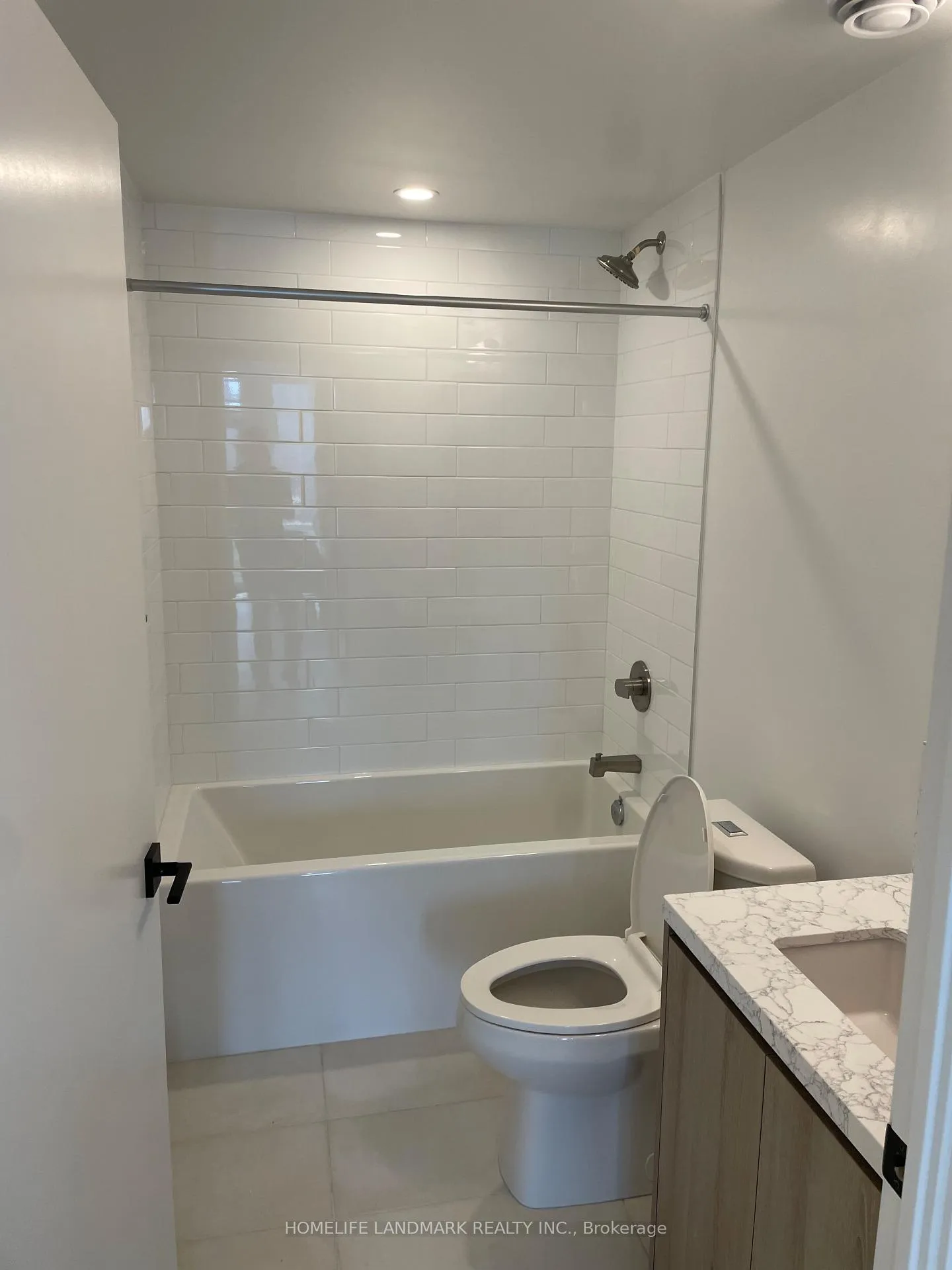 Photo 10 of Unit 2005, 319 Jarvis Street, Toronto, Church-Yonge Corridor — HOMEH