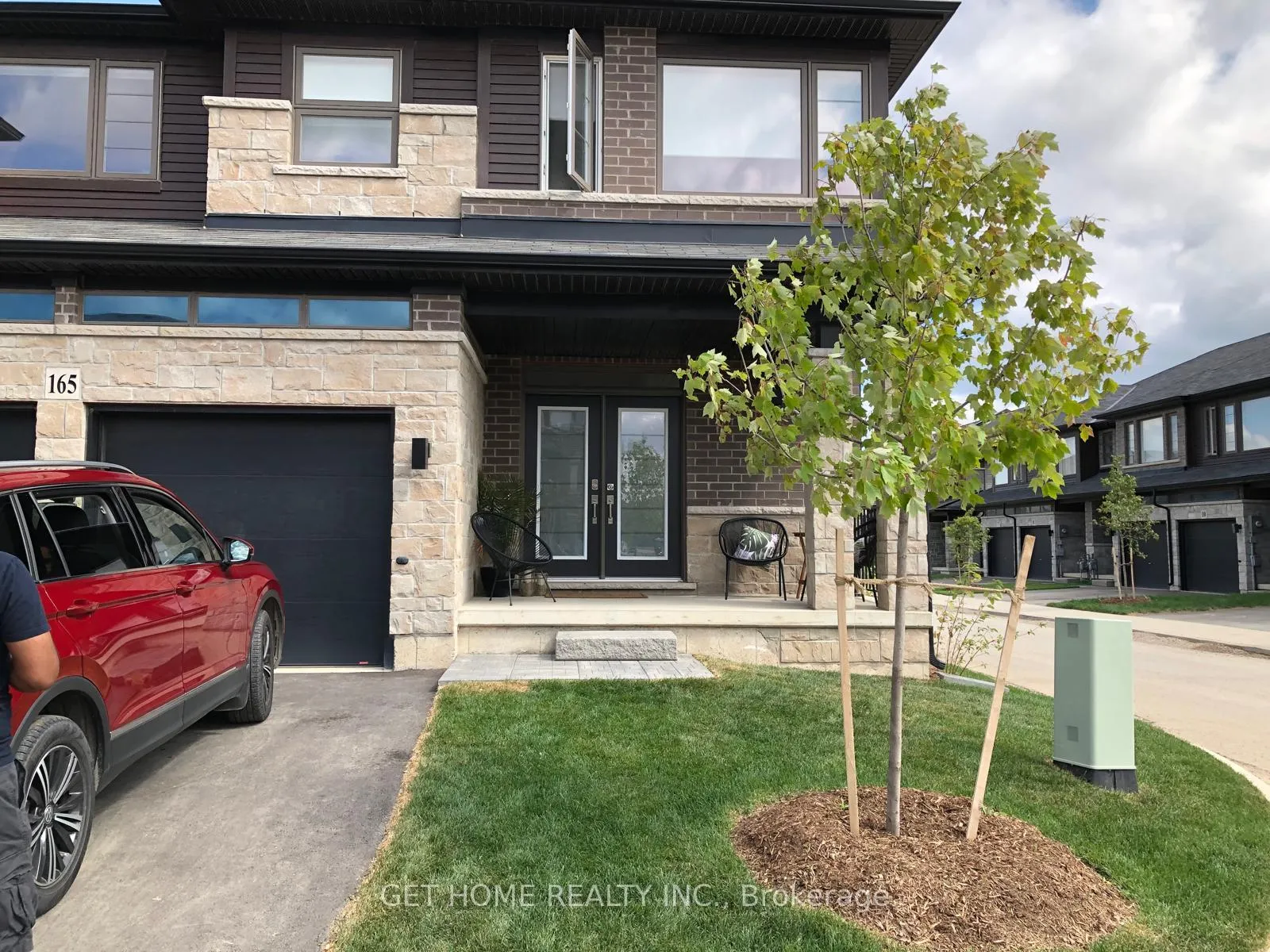 Photo 1 of Unit 165, 30 Times Square Boulevard, Hamilton, Stoney Creek — HOMEH