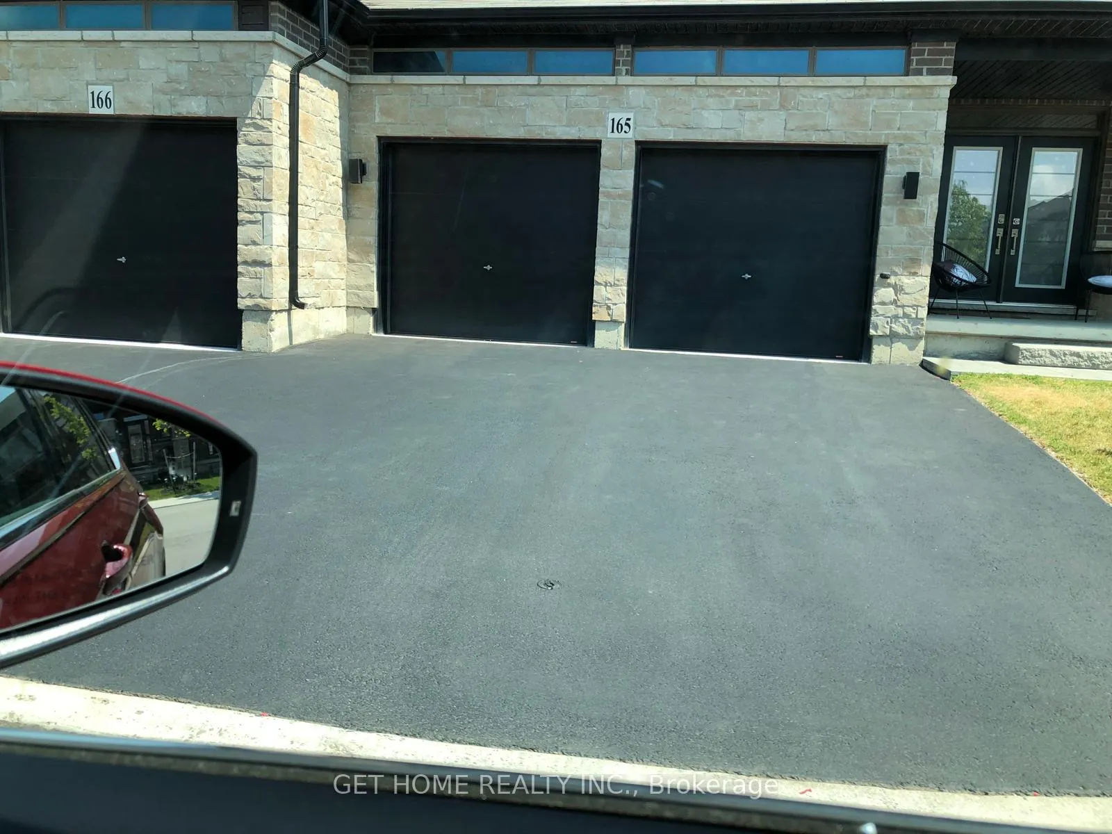 Photo 3 of Unit 165, 30 Times Square Boulevard, Hamilton, Stoney Creek — HOMEH