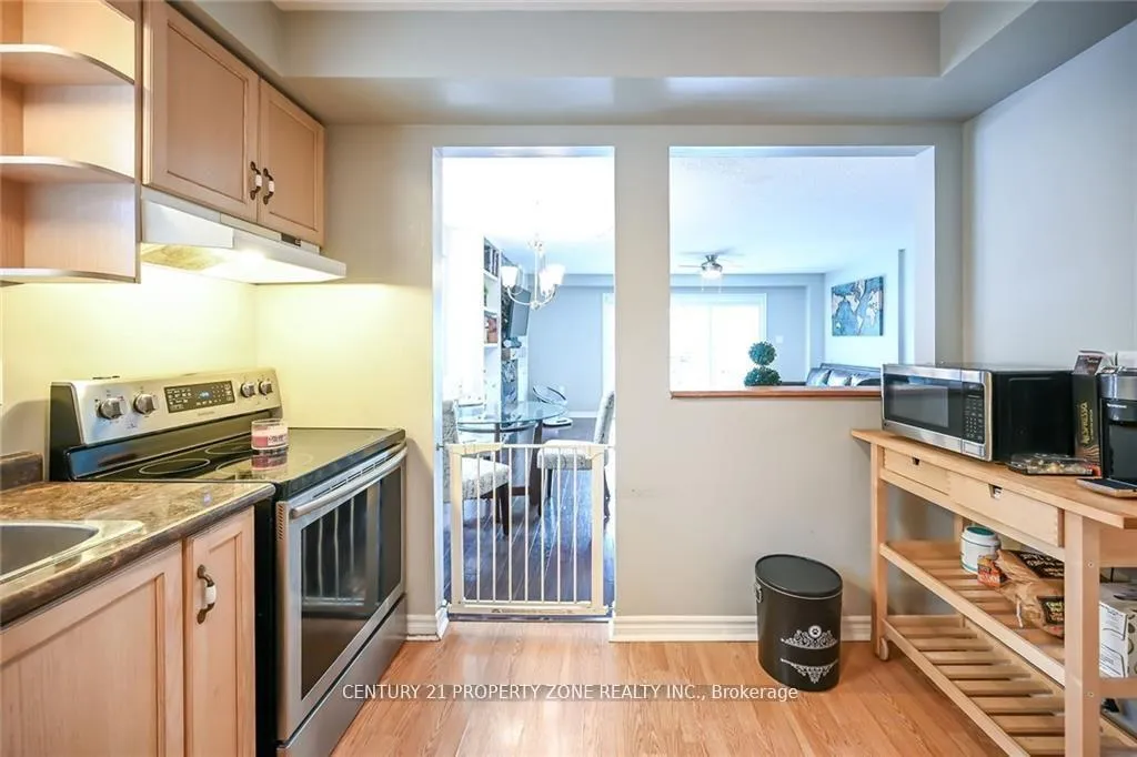 Photo 6 of 40 Frances Avenue, Hamilton, Stoney Creek — HOMEH