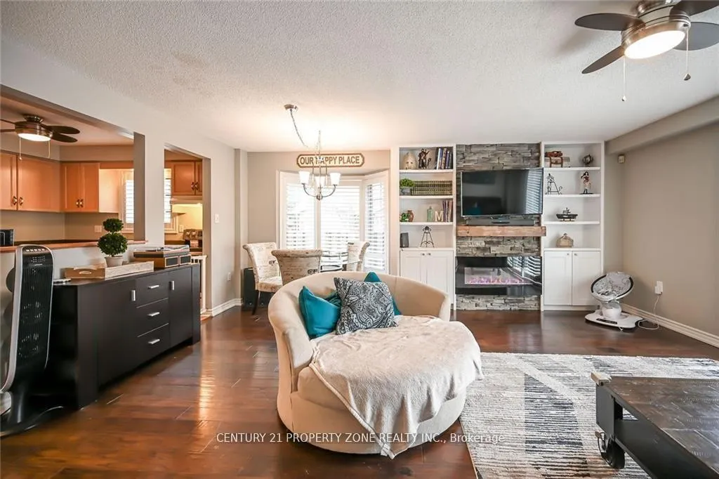 Photo 10 of 40 Frances Avenue, Hamilton, Stoney Creek — HOMEH