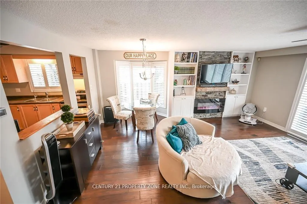 Photo 12 of 40 Frances Avenue, Hamilton, Stoney Creek — HOMEH