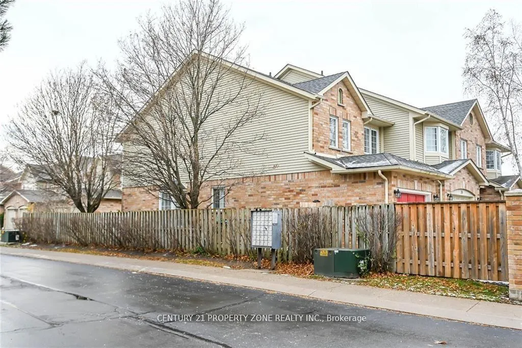 Photo 19 of 40 Frances Avenue, Hamilton, Stoney Creek — HOMEH
