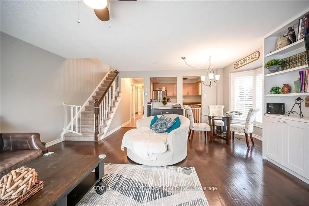 Photo 24 of 40 Frances Avenue, Hamilton, Stoney Creek — HOMEH
