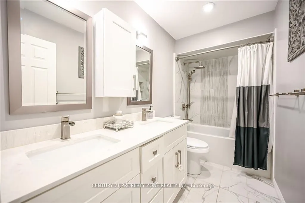 Photo 31 of 40 Frances Avenue, Hamilton, Stoney Creek — HOMEH