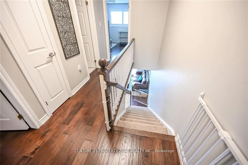 Photo 34 of 40 Frances Avenue, Hamilton, Stoney Creek — HOMEH