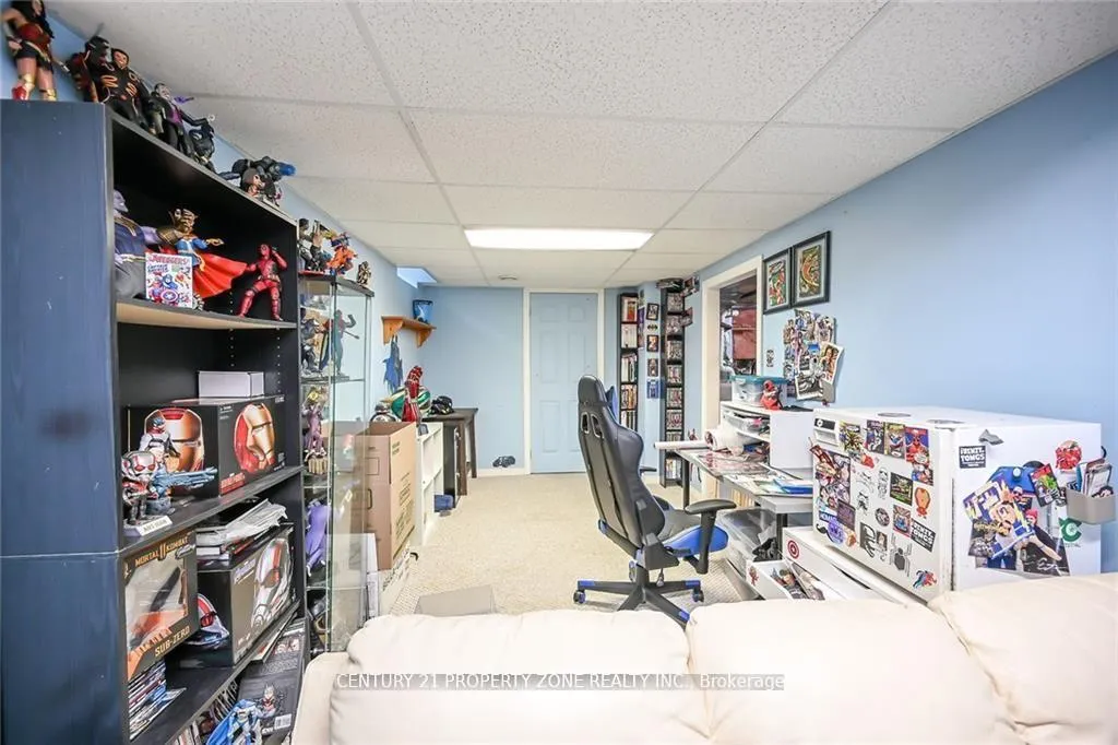 Photo 35 of 40 Frances Avenue, Hamilton, Stoney Creek — HOMEH