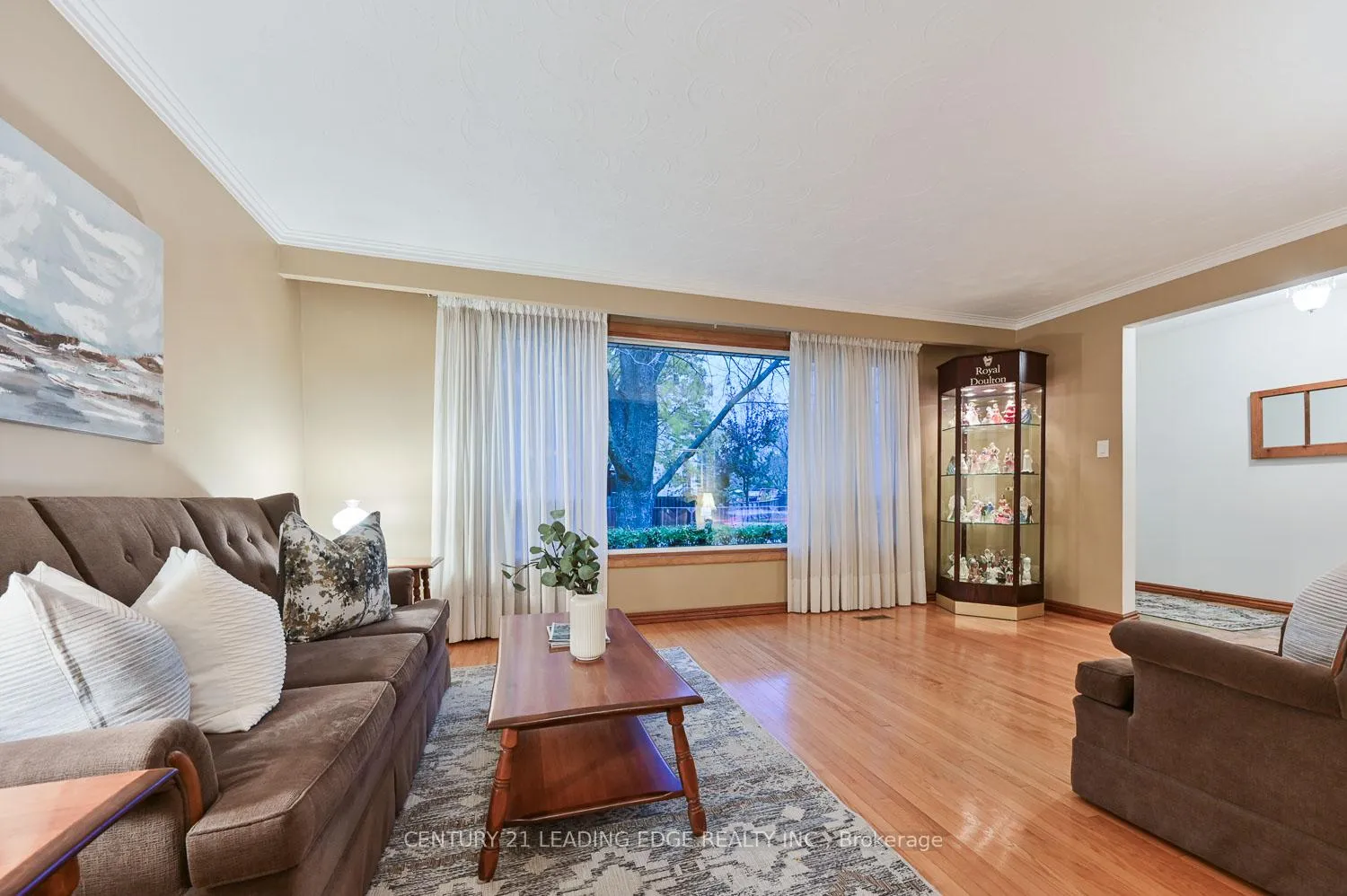 Photo 7 of 12 Pratt Circle, Markham, Unionville — HOMEH