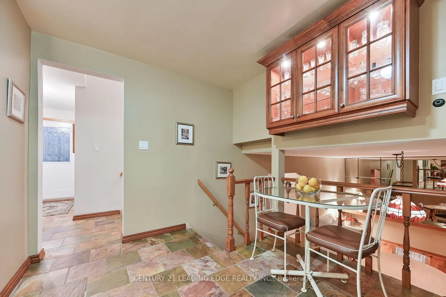 Photo 10 of 12 Pratt Circle, Markham, Unionville — HOMEH