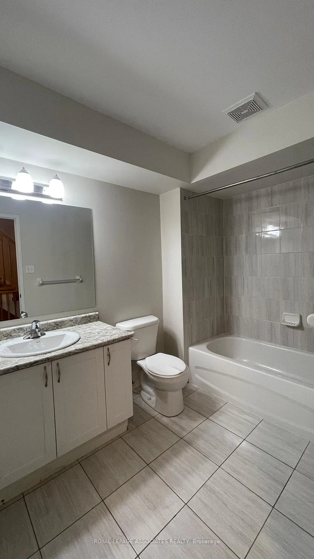 Photo 4 of 2506 Rosedrop Path, Oshawa, Windfields — HOMEH