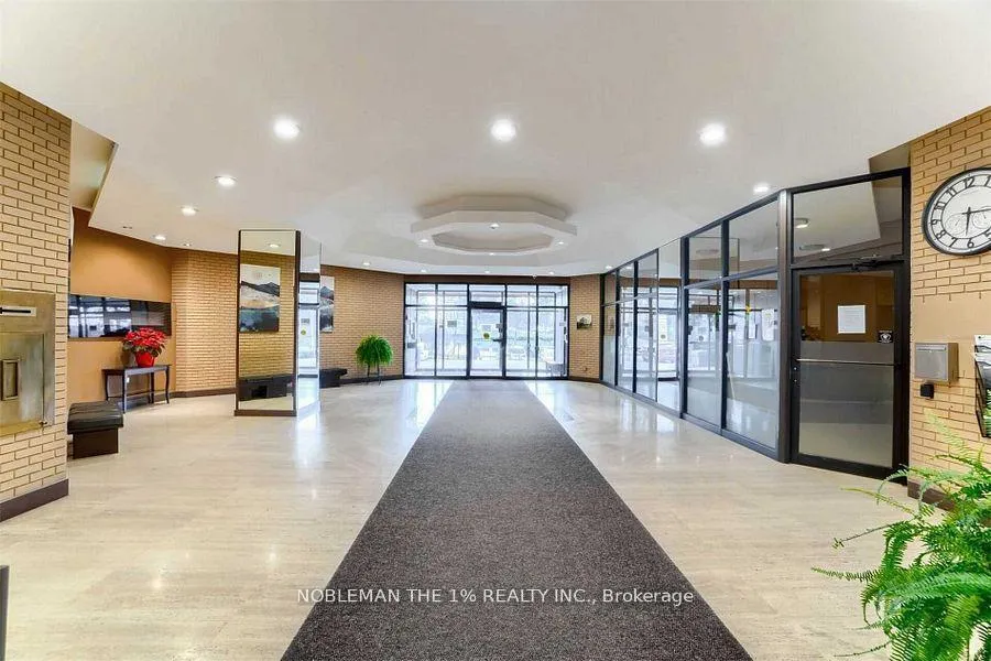 Photo 3 of Unit 313, 10 Gateway Boulevard, Toronto, Flemingdon Park — HOMEH