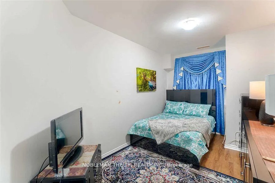 Photo 13 of Unit 313, 10 Gateway Boulevard, Toronto, Flemingdon Park — HOMEH