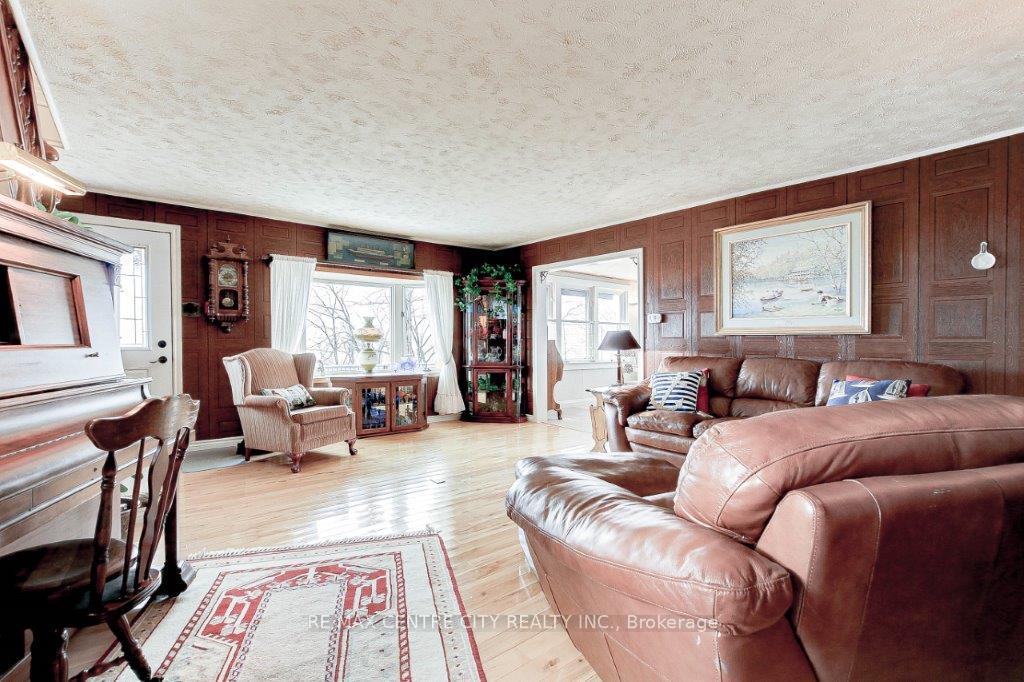 Photo 8 of 429 Front Street, Central Elgin, Rural Central Elgin — HOMEH