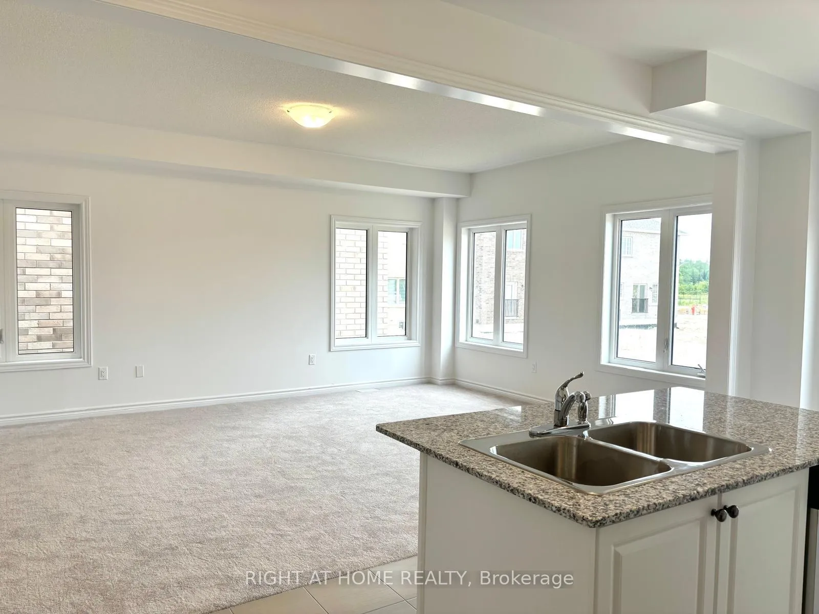 Photo 4 of 324 Russell Street, Southgate — HOMEH