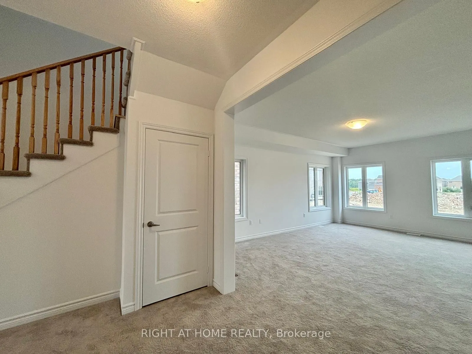 Photo 11 of 324 Russell Street, Southgate — HOMEH