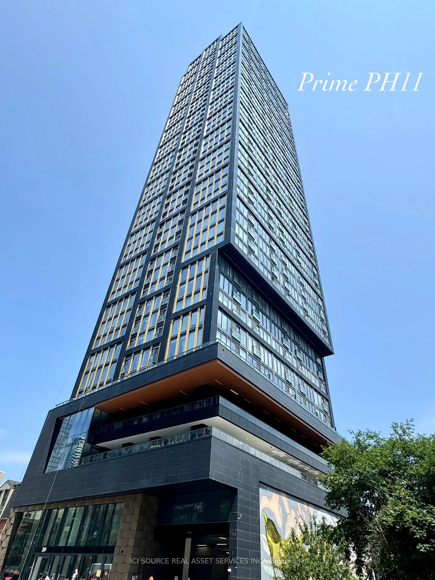 Front of Unit PH11, 319 Jarvis Street