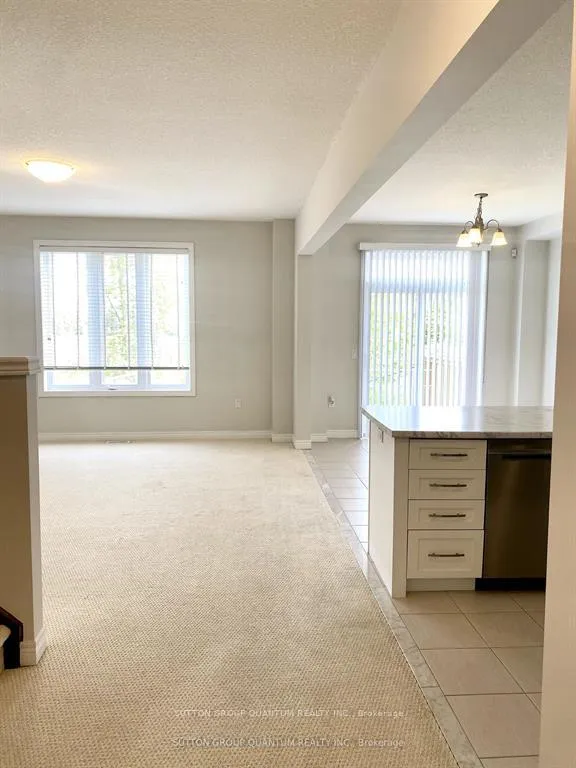 Photo 6 of 128 Festival Way, Hamilton, Binbrook — HOMEH