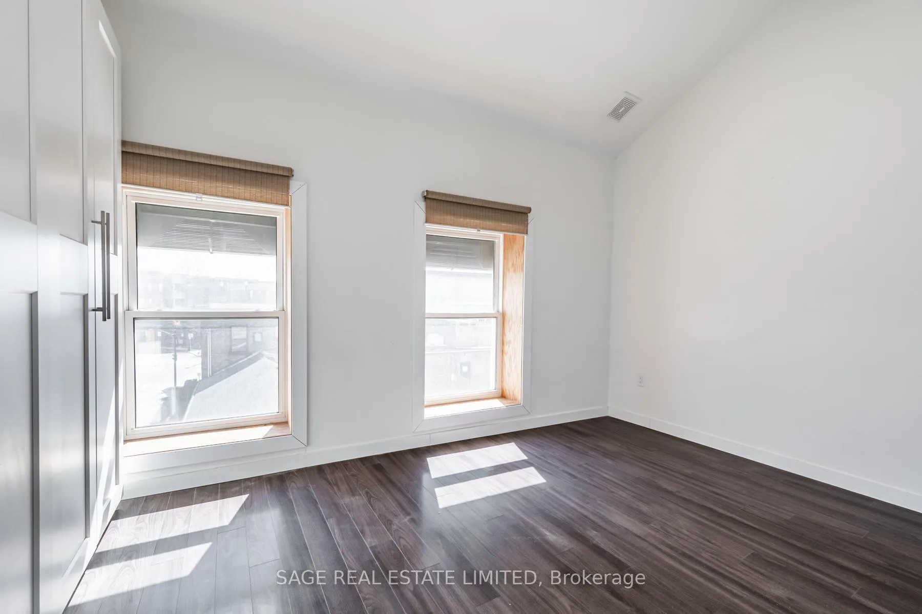 Photo 12 of Unit 1, 14 Cross Street, Hamilton, Dundas — HOMEH