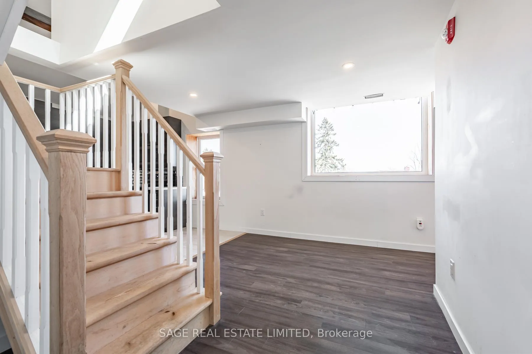 Photo 19 of Unit 1, 14 Cross Street, Hamilton, Dundas — HOMEH