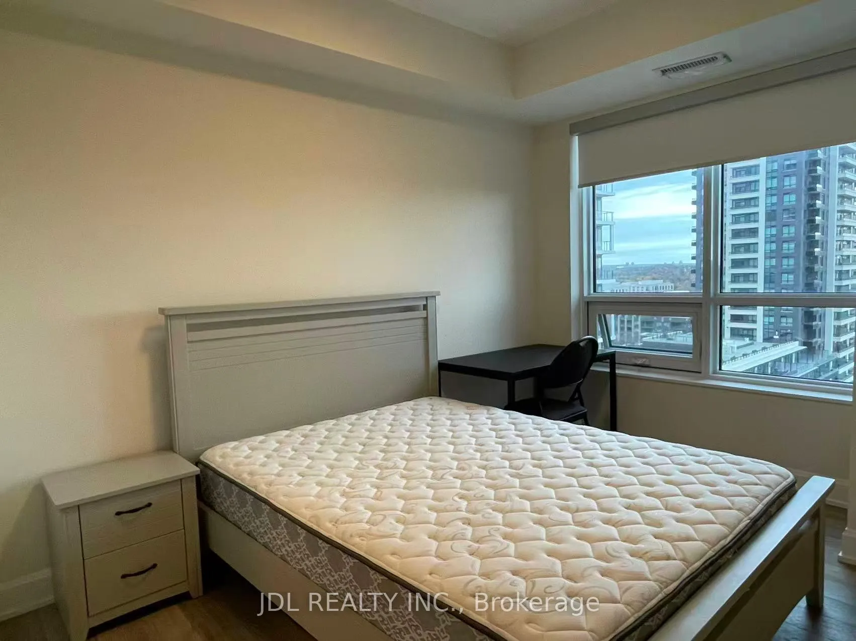 Photo 5 of Unit A 1701, 8 Water Walk Drive, Markham, Unionville — HOMEH