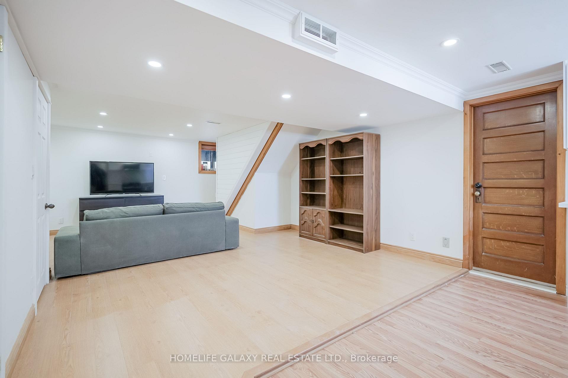 Photo 7 of Unit Bsmnt, 3014 Hwy 2, Clarington, Bowmanville — HOMEH