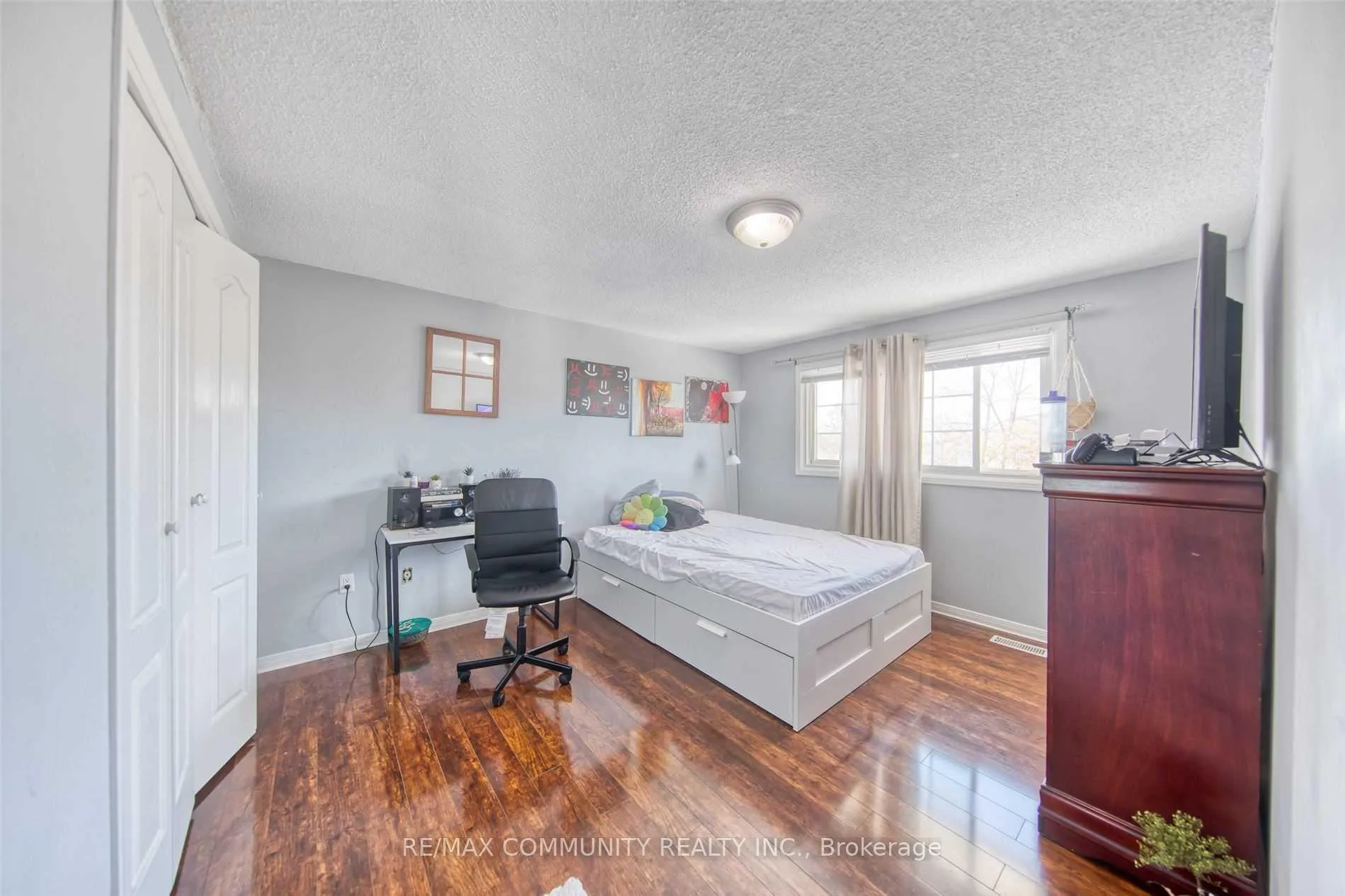 Photo 13 of 60 Keefer Road, Thorold, Confederation Heights — HOMEH