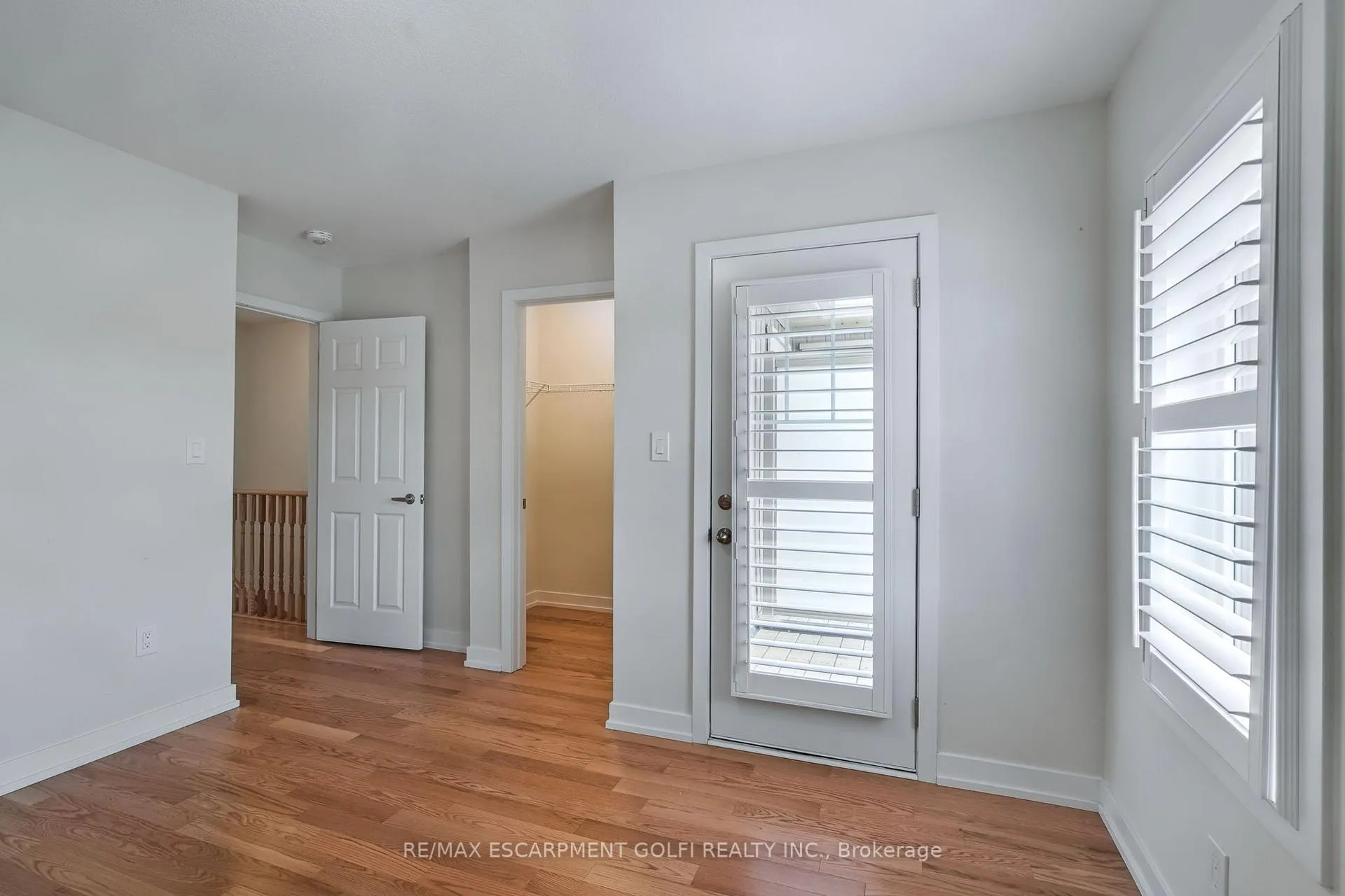 Photo 17 of 91 Melody Lane E, Thorold, Port Robinson — HOMEH