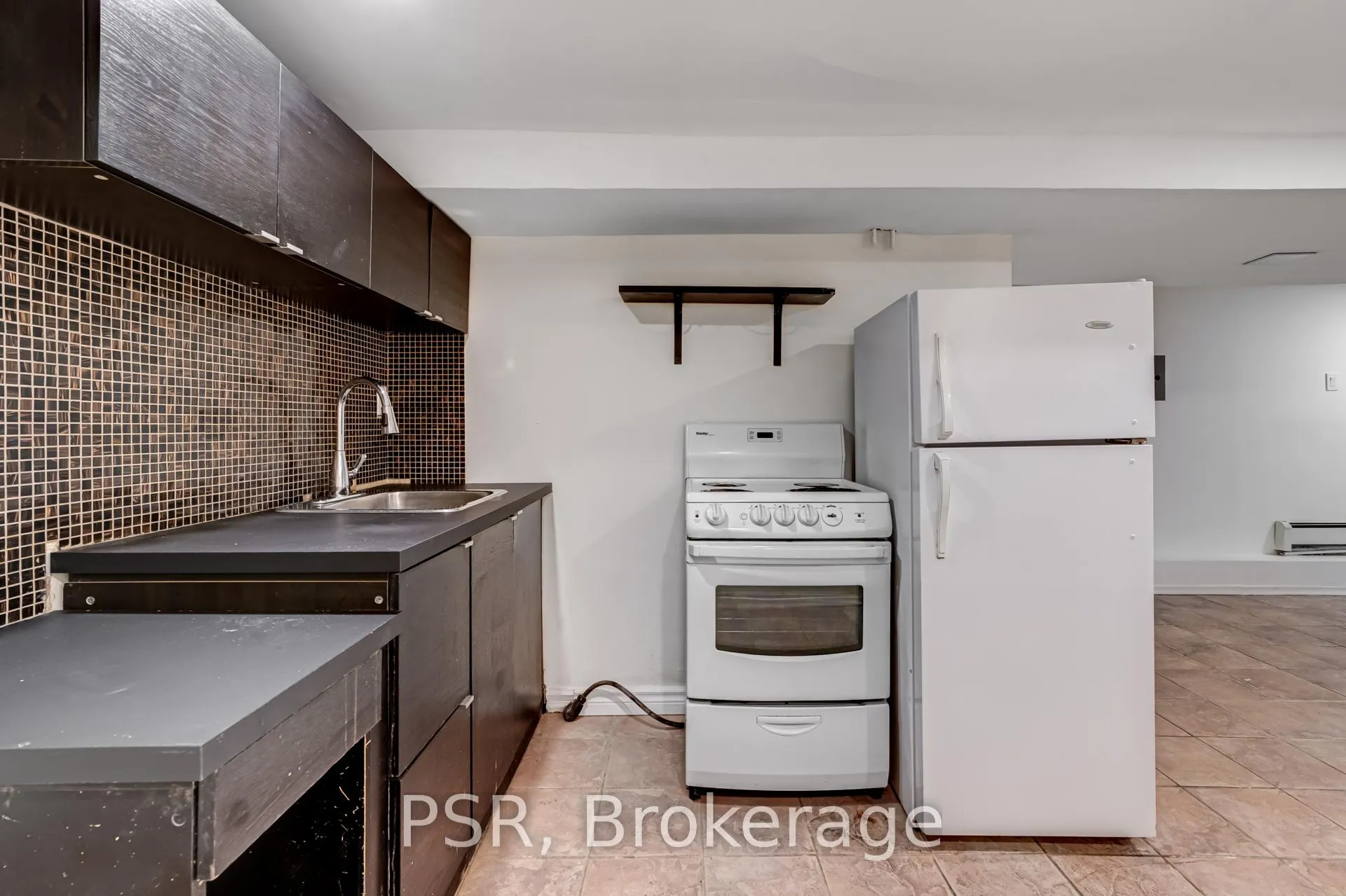 Photo 5 of Unit Bsmt, 678 Huron Street, Toronto, The Annex — HOMEH