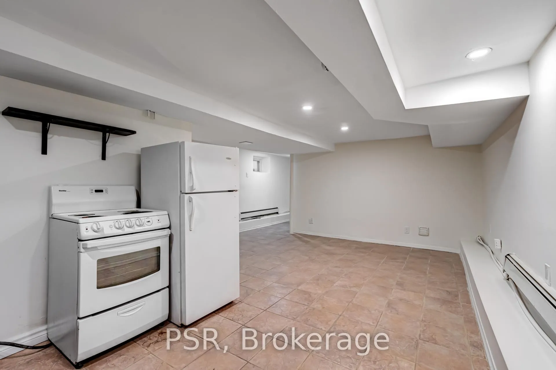 Photo 6 of Unit Bsmt, 678 Huron Street, Toronto, The Annex — HOMEH