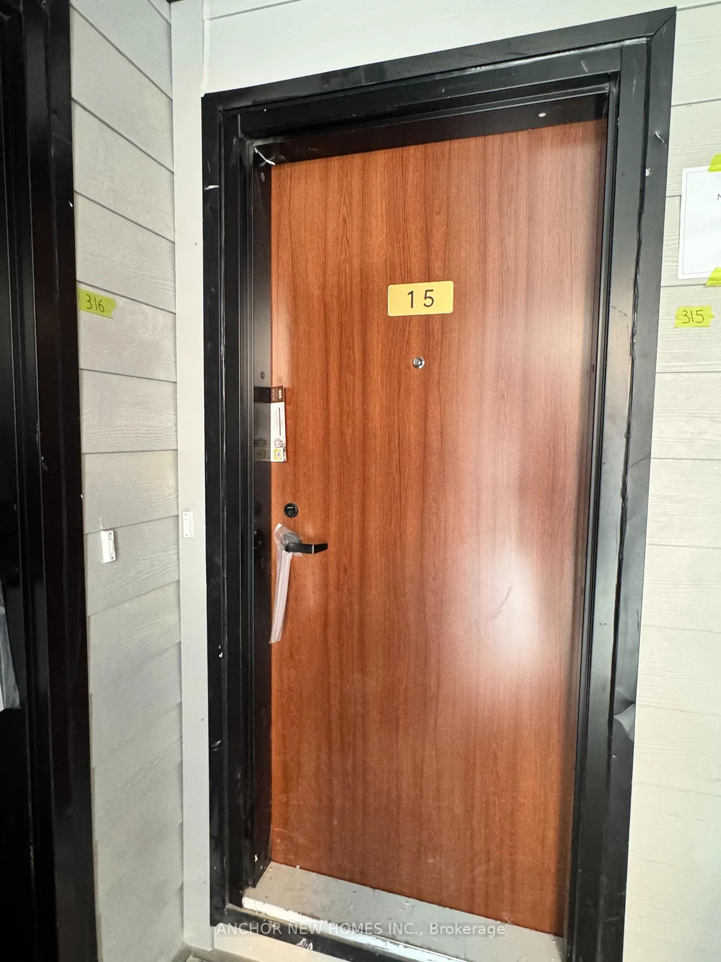 Photo 3 of Unit 15, 113 Marydale Avenue, Markham, Middlefield — HOMEH