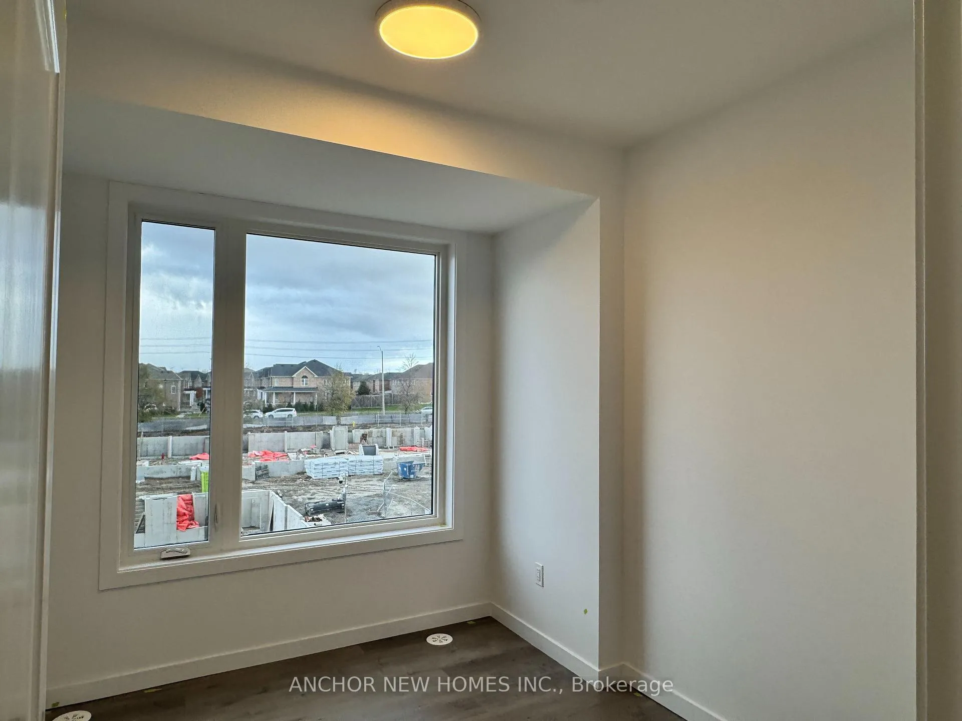 Photo 13 of Unit 15, 113 Marydale Avenue, Markham, Middlefield — HOMEH