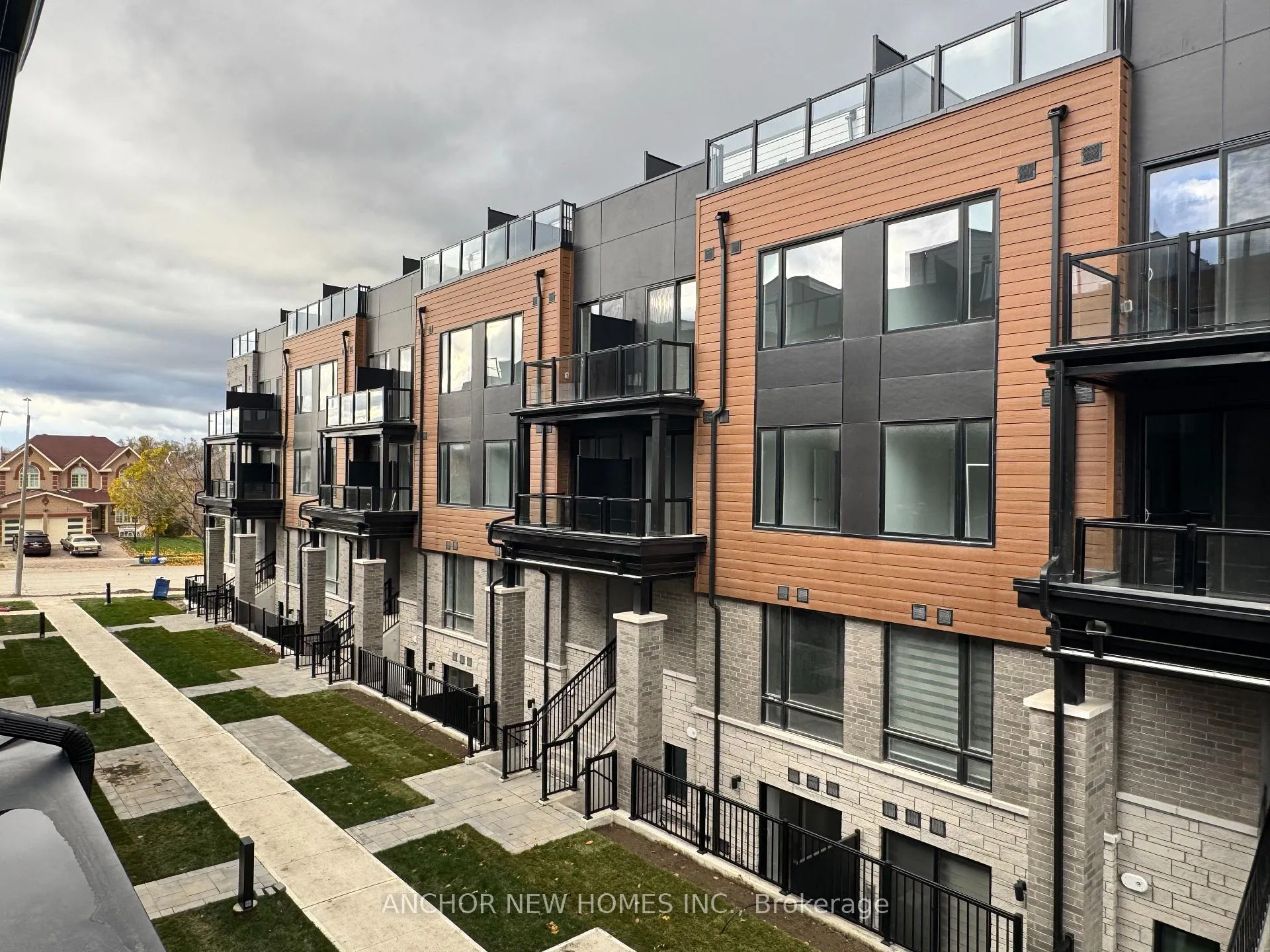 Photo 21 of Unit 15, 113 Marydale Avenue, Markham, Middlefield — HOMEH