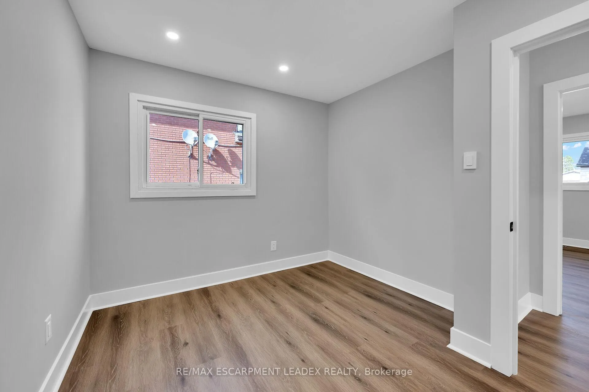Photo 9 of 24 Clapham Road, Hamilton, Greenford — HOMEH