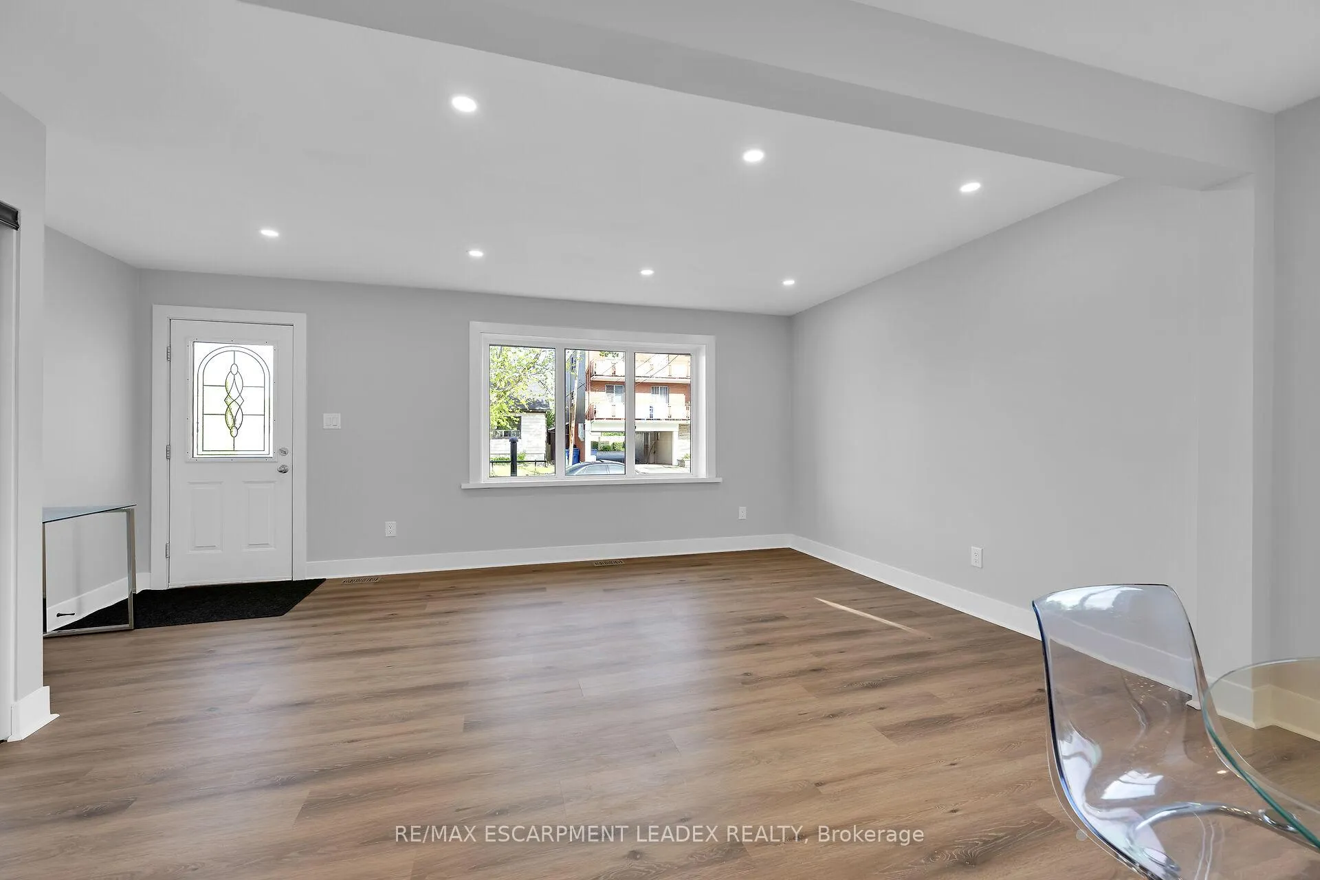 Photo 14 of 24 Clapham Road, Hamilton, Greenford — HOMEH