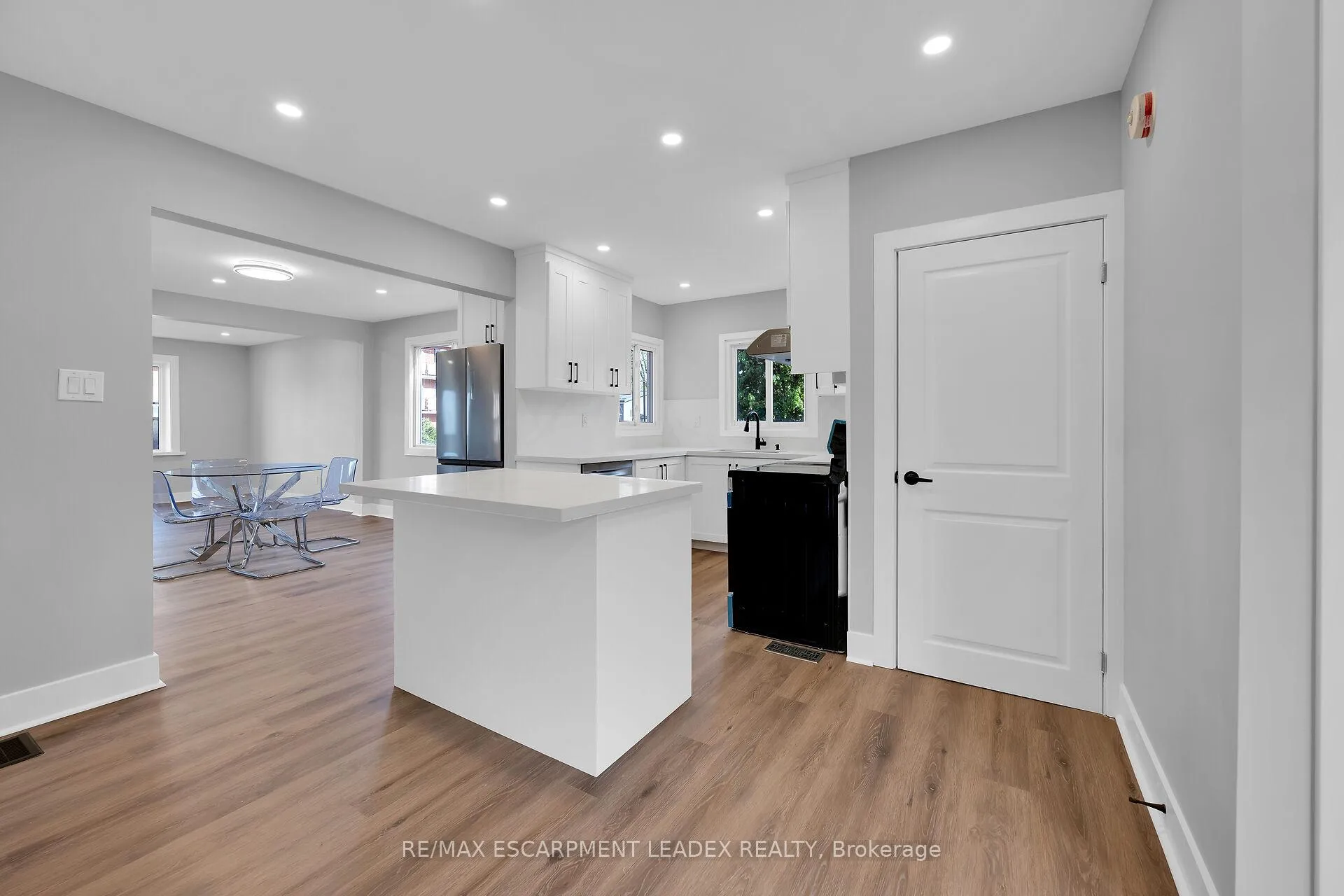 Photo 20 of 24 Clapham Road, Hamilton, Greenford — HOMEH