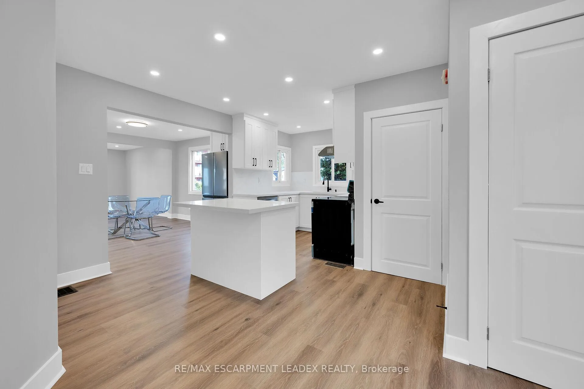 Photo 24 of 24 Clapham Road, Hamilton, Greenford — HOMEH